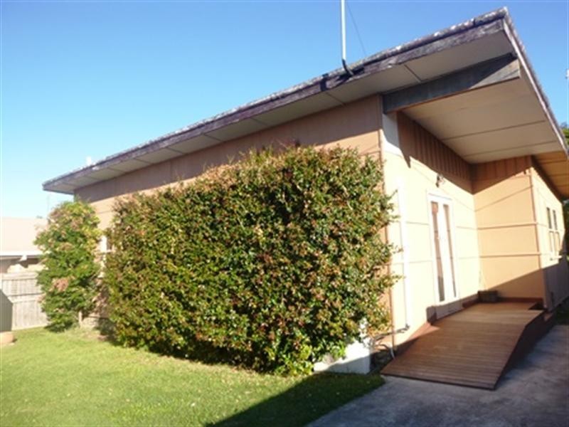 6 Nemara Street, Biggera Waters QLD 4216