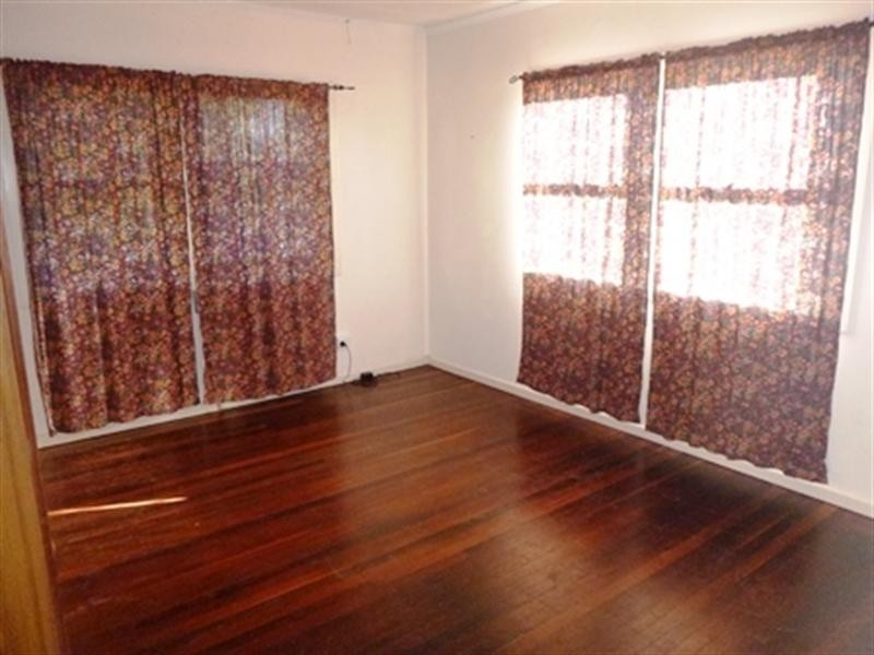 6 Nemara Street, Biggera Waters QLD 4216