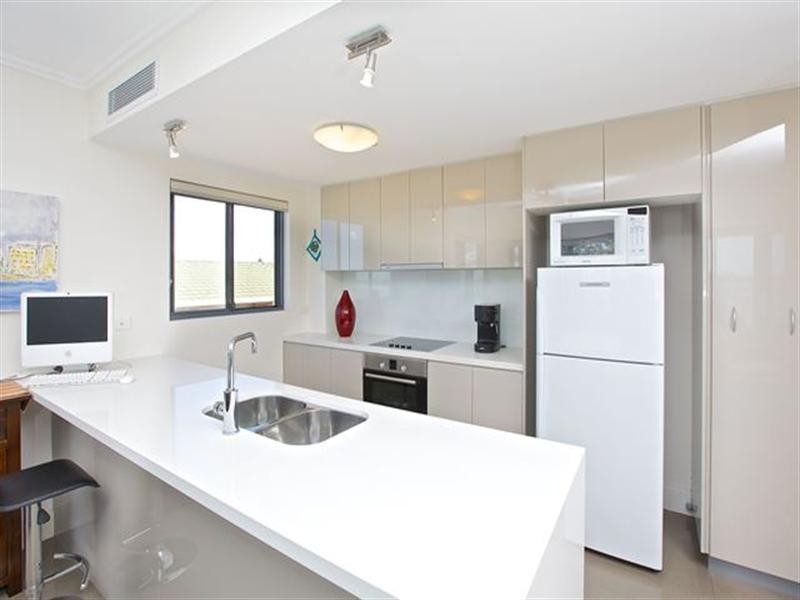 9/508 Marine Parade, Biggera Waters QLD 4216