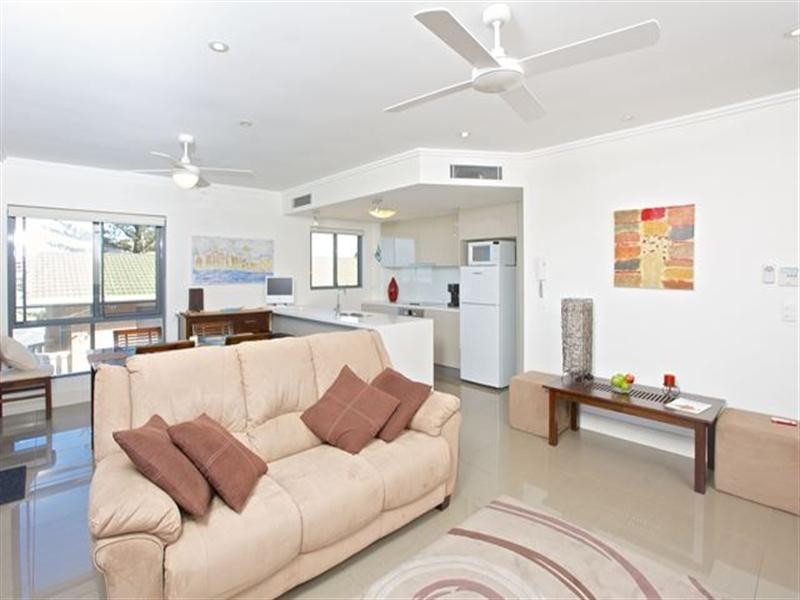 9/508 Marine Parade, Biggera Waters QLD 4216