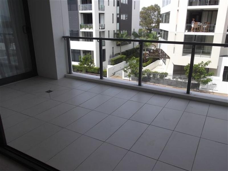 4304/2 Sunset Avenue, Paradise Point QLD 4216