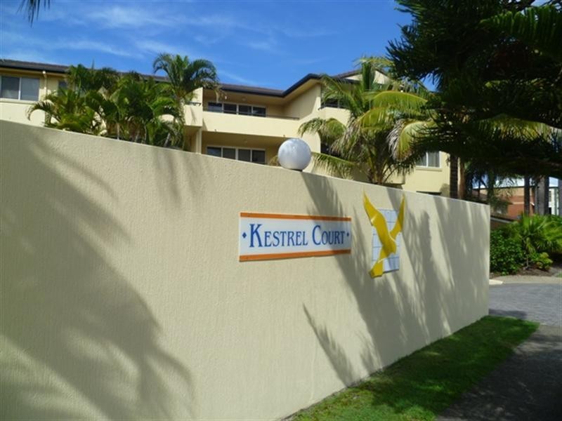 6/65 Bayview Street, Runaway Bay QLD 4216