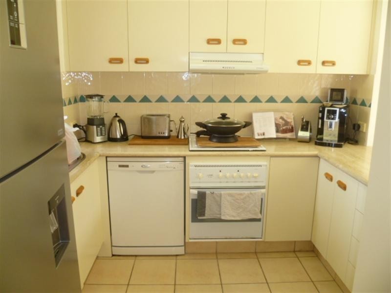 7/427 Pine Ridge Road, Runaway Bay QLD 4216