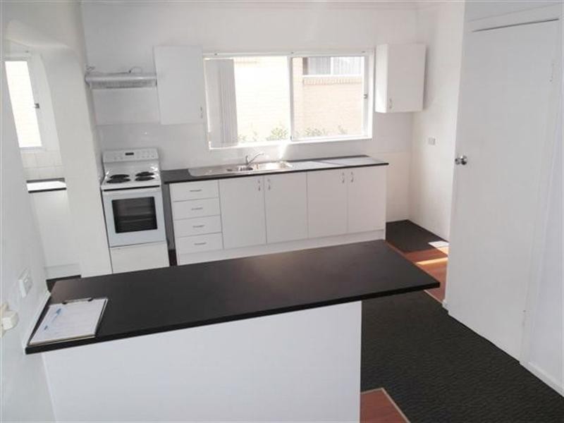 2/12 Oatland Esplanade, Runaway Bay QLD 4216