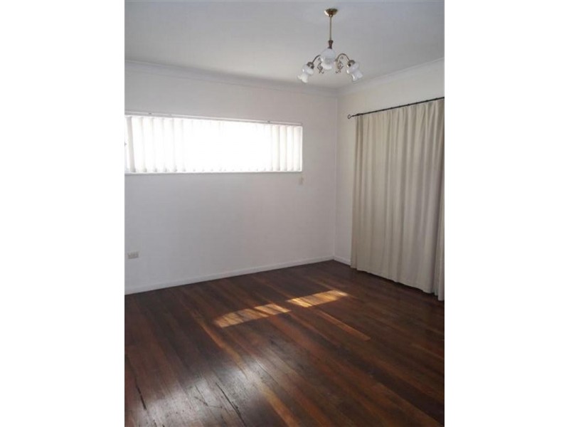 2/12 Oatland Esplanade, Runaway Bay QLD 4216