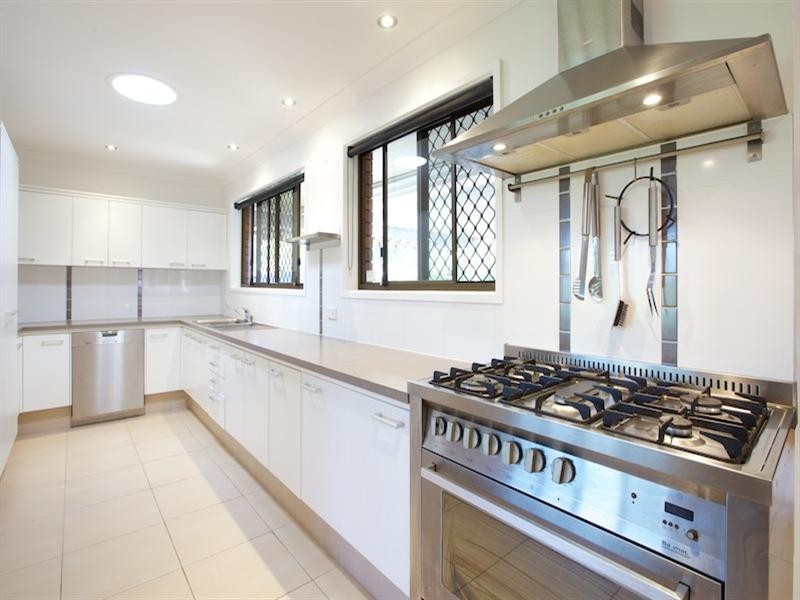 29 Doreen Drive, Coombabah QLD 4216