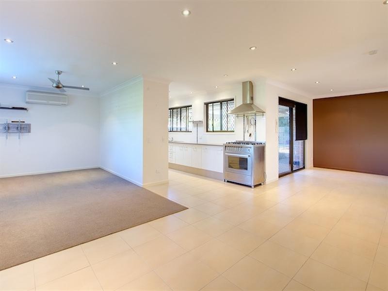 29 Doreen Drive, Coombabah QLD 4216