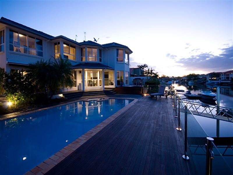 166 Sundance Way, Runaway Bay QLD 4216