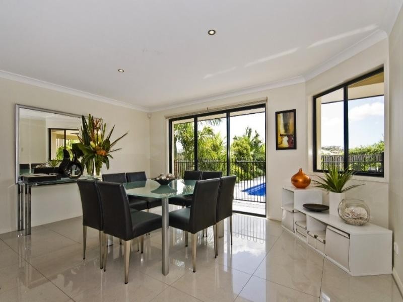 27 Mellum Circuit, Pacific Pines QLD 4211