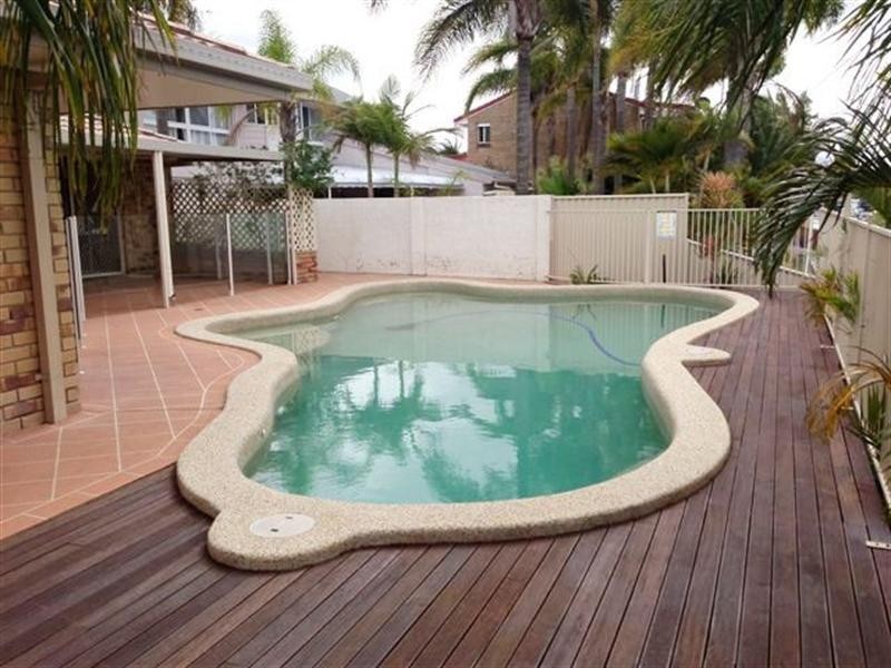 476 Oxley Drive, Runaway Bay QLD 4216