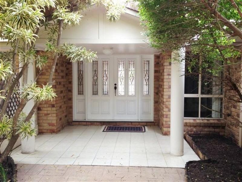 476 Oxley Drive, Runaway Bay QLD 4216