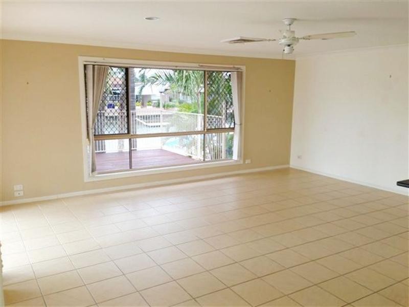 476 Oxley Drive, Runaway Bay QLD 4216
