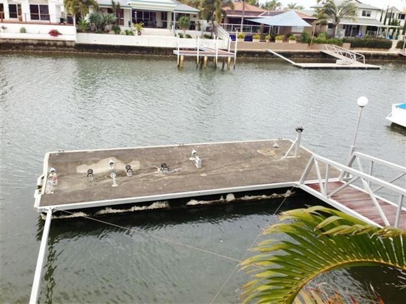 476 Oxley Drive, Runaway Bay QLD 4216