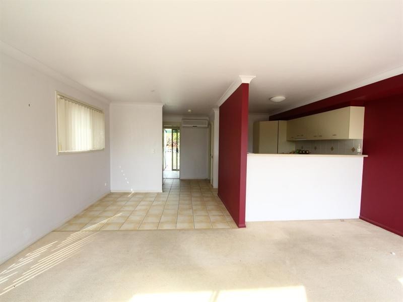 1/76 Kincaid Drive, Highland Park QLD 4211