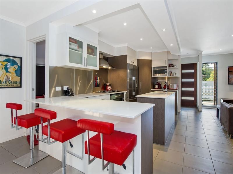 55 Nalkari Street, Coombabah QLD 4216