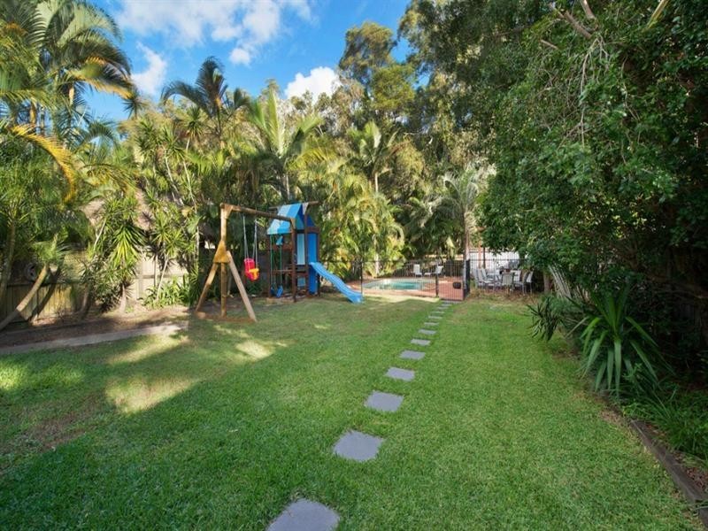 55 Nalkari Street, Coombabah QLD 4216