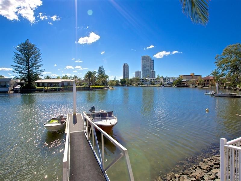 8/11-19 Taylor Street, Biggera Waters QLD 4216