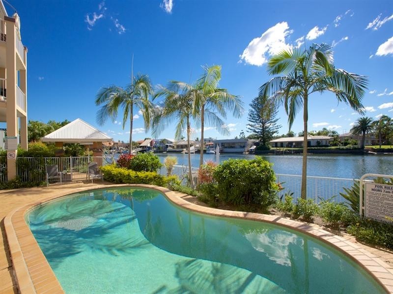 8/11-19 Taylor Street, Biggera Waters QLD 4216