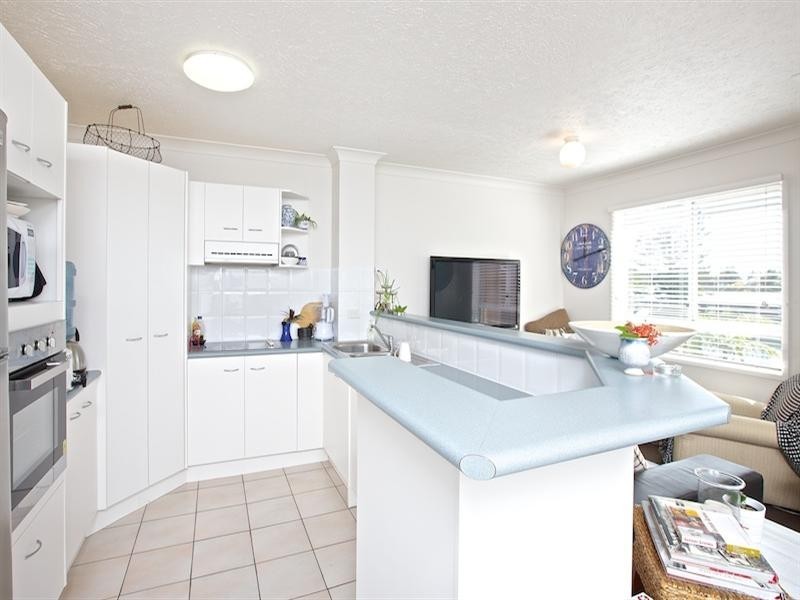 8/11-19 Taylor Street, Biggera Waters QLD 4216