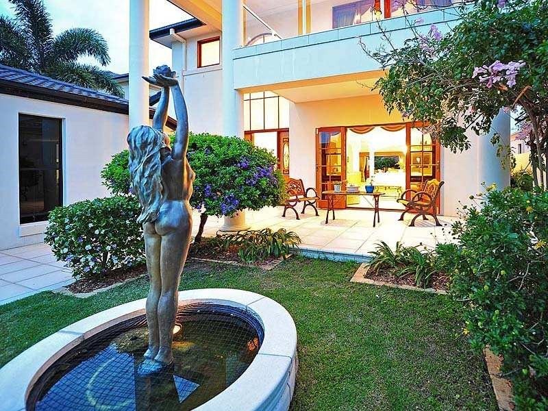 8015 Key Waters, Sanctuary Cove QLD 4212