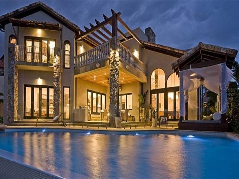 3 The Peninsula, Sovereign Islands QLD 4216