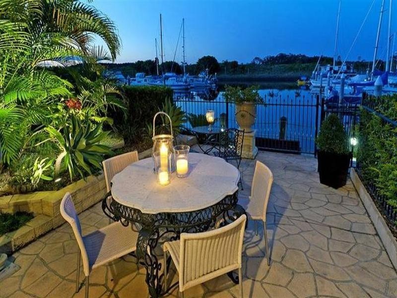 43 John Lund Drive, Hope Island QLD 4212