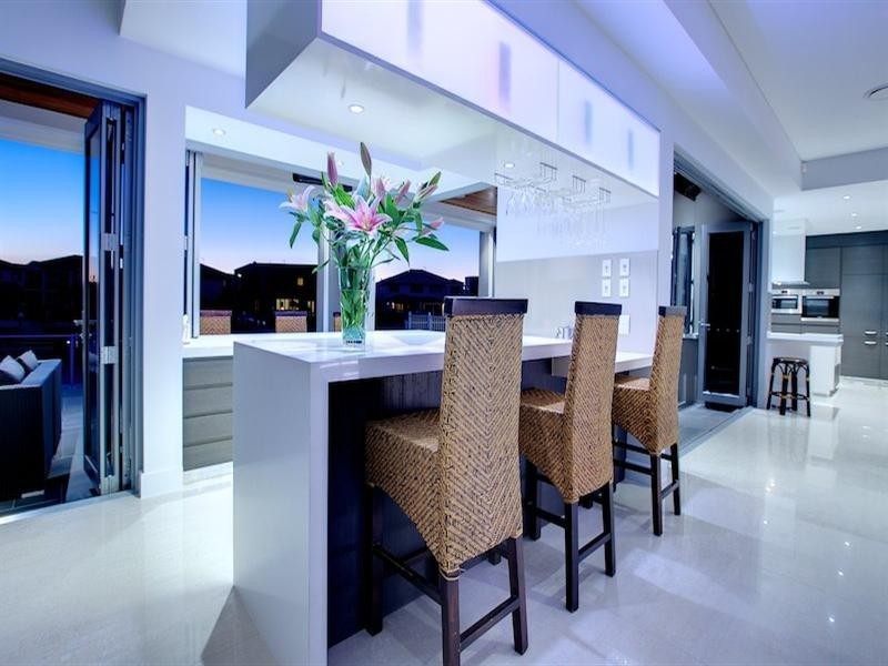 9 Kensington Mews, Sovereign Islands QLD 4216