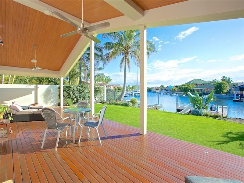 19 Markham Avenue, Runaway Bay QLD 4216