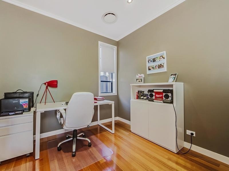 6093 Lugano Drive, Hope Island QLD 4212