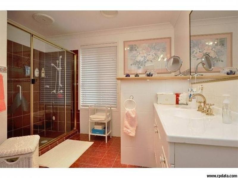 14 Ballybunyon Crescent, Hope Island QLD 4212