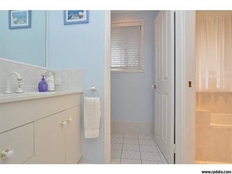 14 Ballybunyon Crescent, Hope Island QLD 4212