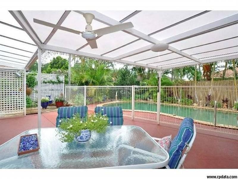 14 Ballybunyon Crescent, Hope Island QLD 4212