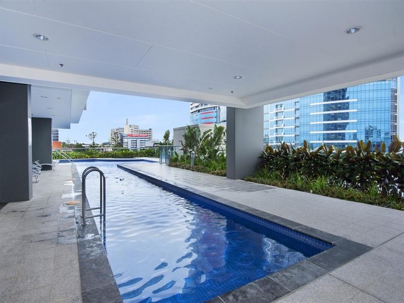 34-36 Scarborough Street, Southport QLD 4215