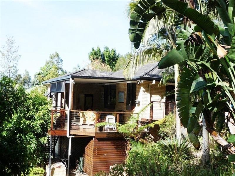 16 Bellona Court, Pacific Pines QLD 4211