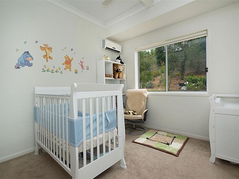 5 Summer Hill Crescent, Maudsland QLD 4210