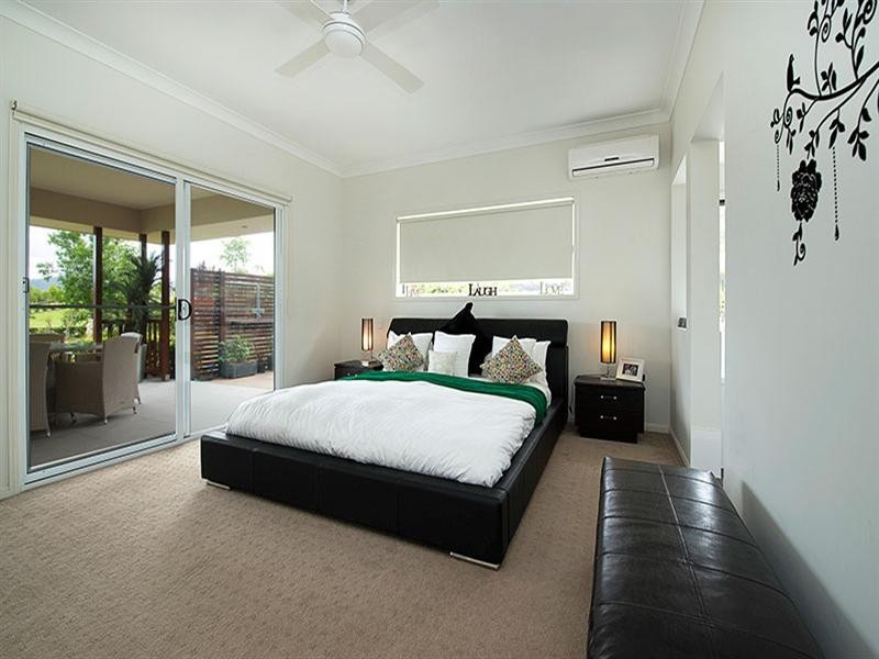 5 Summer Hill Crescent, Maudsland QLD 4210