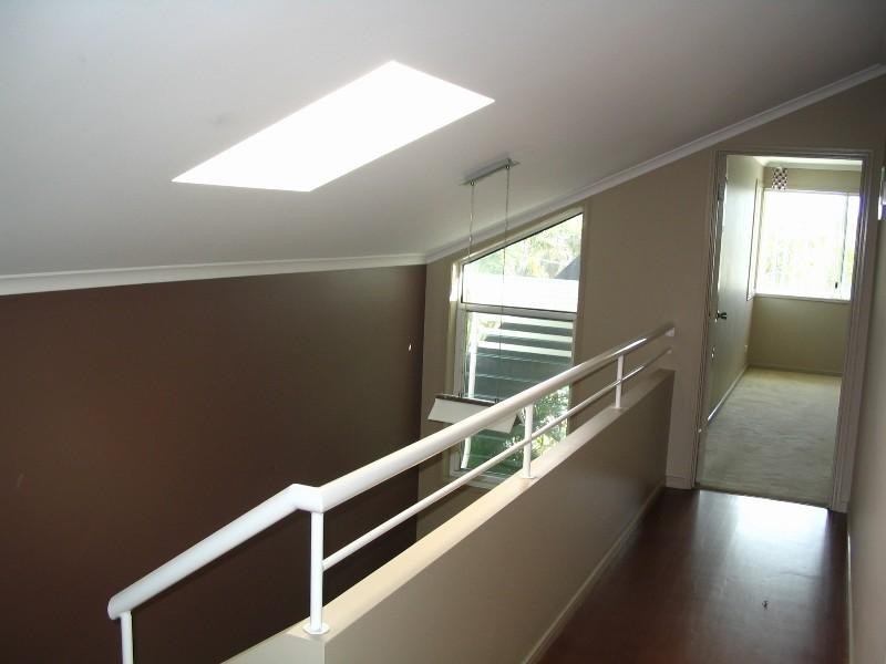 2/42 Vaggelas Crescent, Biggera Waters QLD 4216