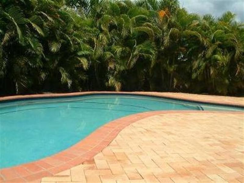 8 Balranald Court, Helensvale QLD 4212
