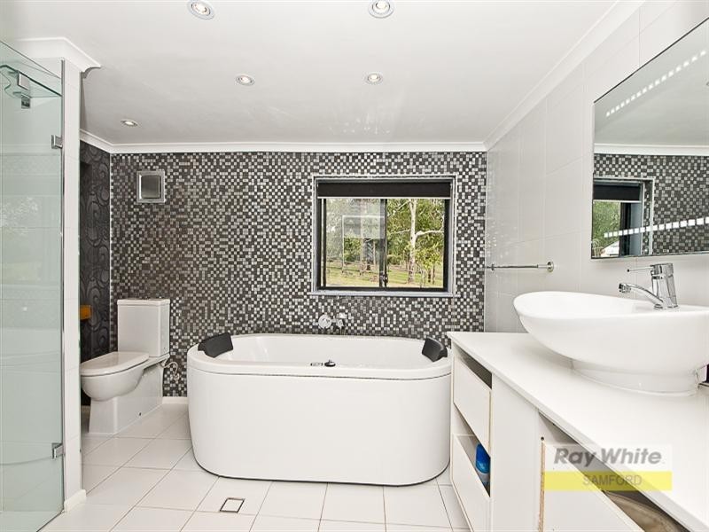 243 Mt Glorious Road, Samford Valley QLD 4520