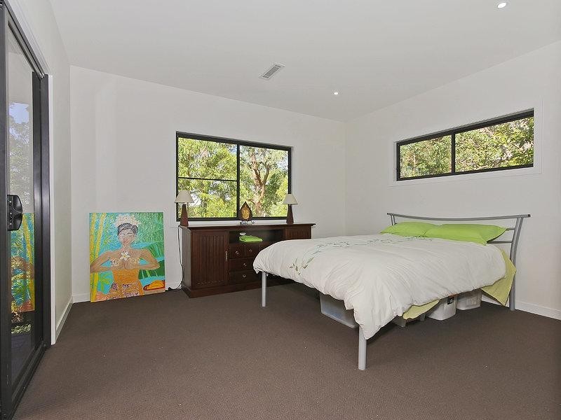 11 Wentworth Avenue, Mount Nebo QLD 4520