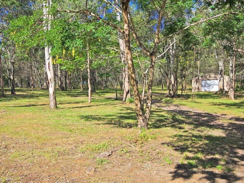 9 Roxburgh Road, Wights Mountain QLD 4520