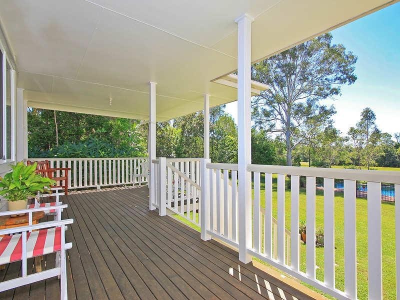 14 Greenwood Crescent, Samford Valley QLD 4520