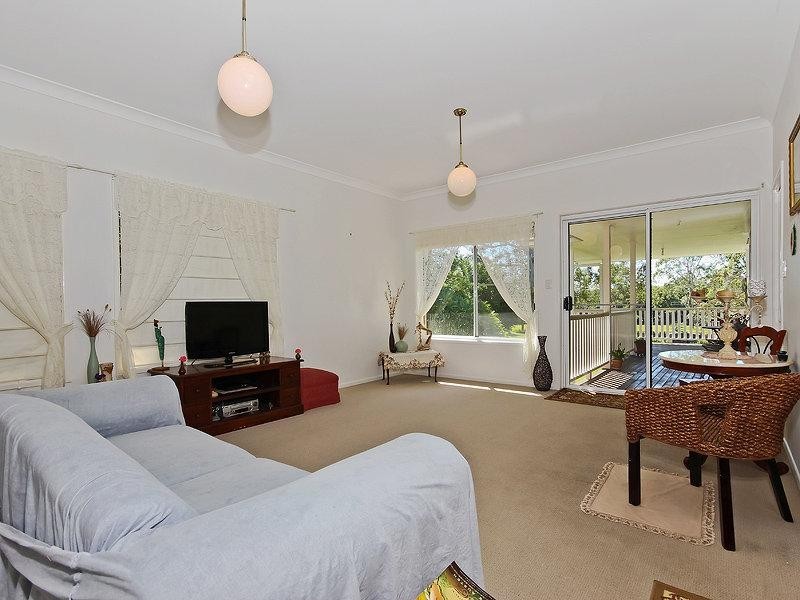 14 Greenwood Crescent, Samford Valley QLD 4520