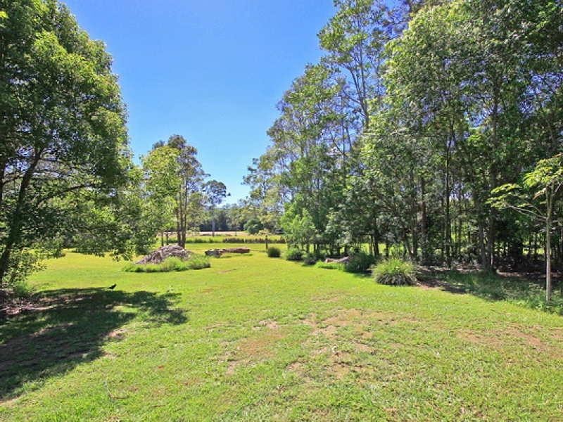14 Greenwood Crescent, Samford Valley QLD 4520