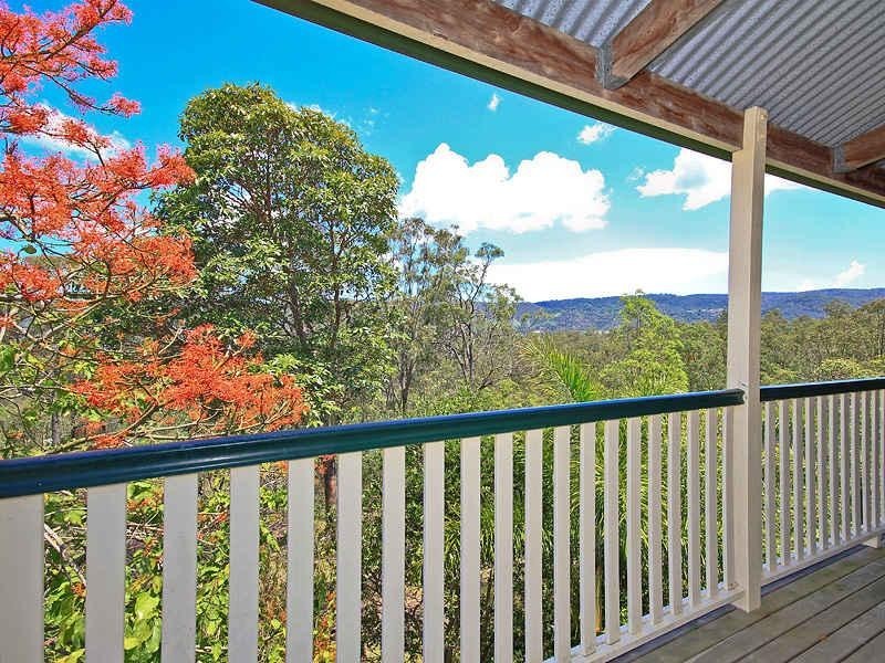 4 Springfield Court, Wights Mountain QLD 4520