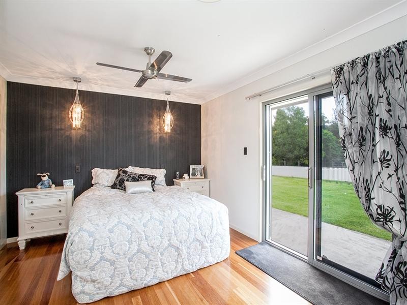 206 Mount Glorious Road, Samford Valley QLD 4520