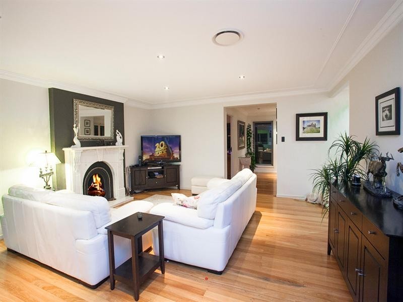 206 Mount Glorious Road, Samford Valley QLD 4520