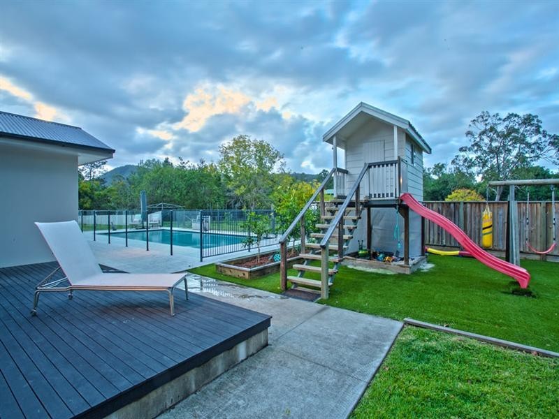 206 Mount Glorious Road, Samford Valley QLD 4520