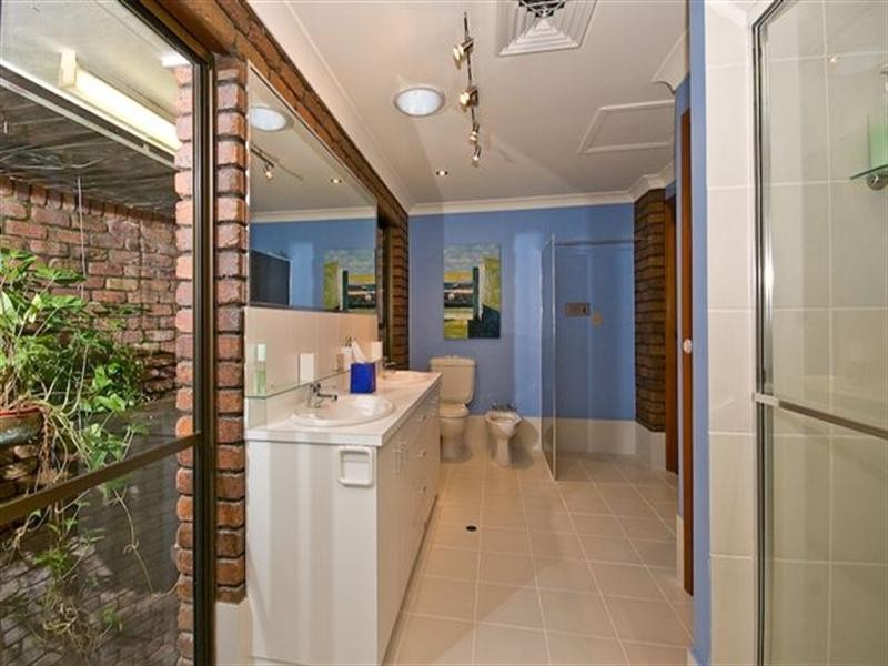Clear Mountain QLD 4500