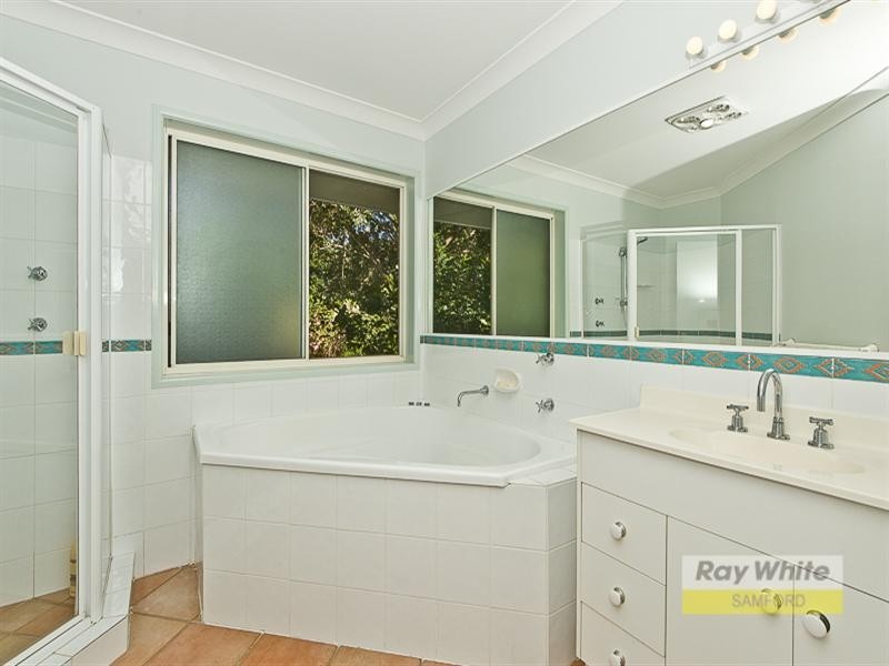 2 Midwood Court, Samford Valley QLD 4520